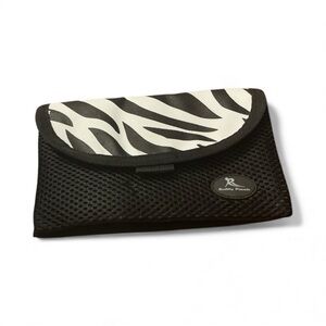 Striking Black and White Zebra Print Cool Magnetic Hold Clutch